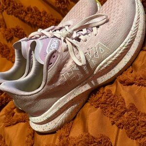 HOKA Women's Pink Mach 6